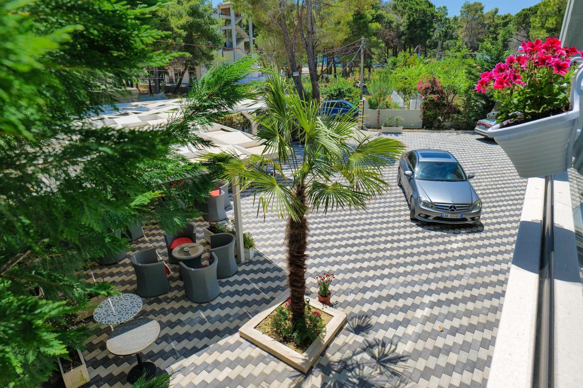 Hotel Celaj Vlorë Exterior foto