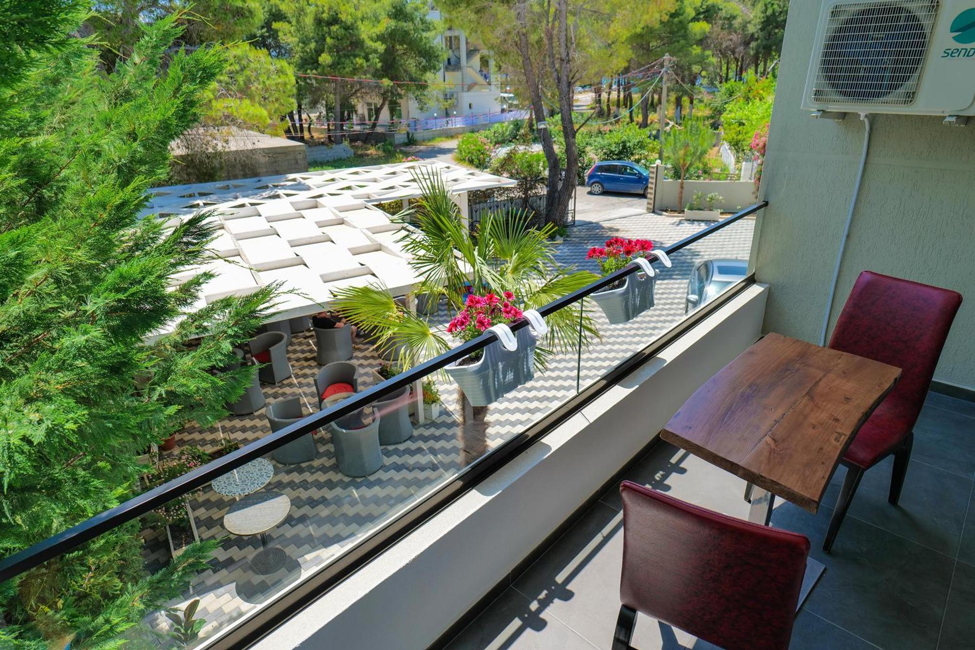 Hotel Celaj Vlorë Exterior foto